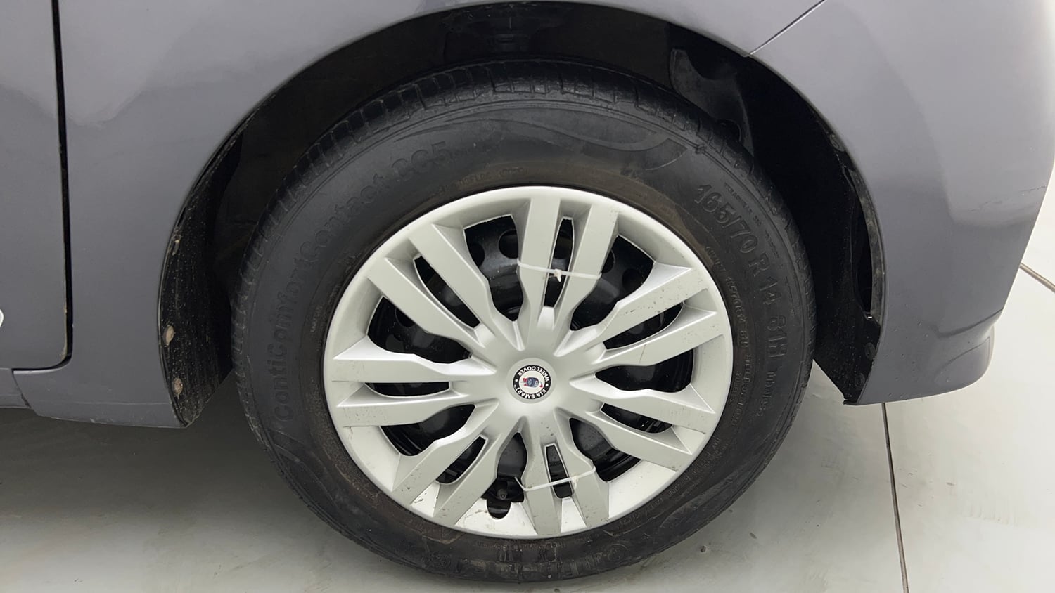 Used 2017 Hyundai Grand i10 Sportz (O) 1.2 kappa VTVT CNG (Outside Fitted) Cng Manual tyres RIGHT FRONT TYRE RIM VIEW