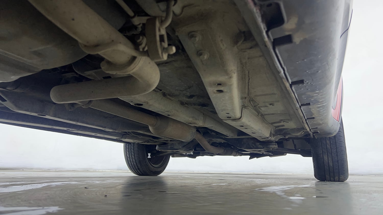 Used 2022 Tata Nexon XM Petrol Manual extra REAR RIGHT UNDERBODY VIEW