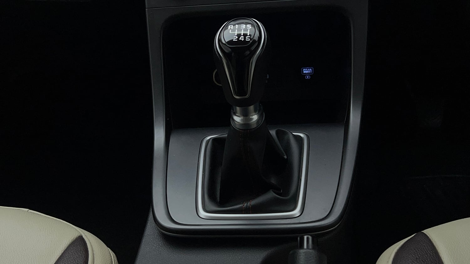 Used 2023 Hyundai Creta S Plus 1.5 Petrol Knight Petrol Manual interior GEAR  KNOB VIEW