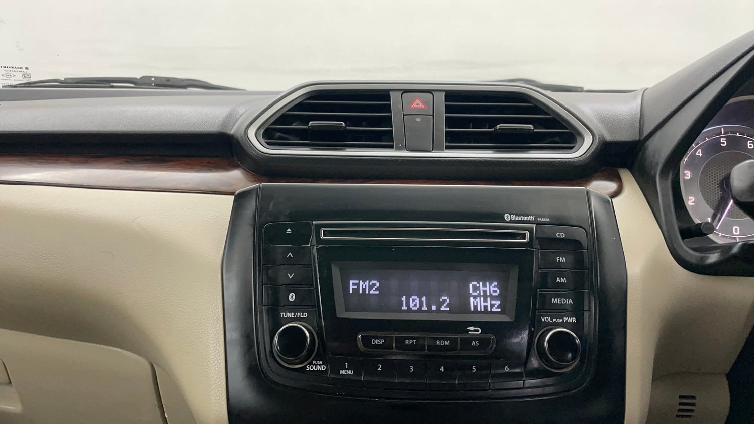 Used 2018 Maruti Suzuki Dzire VXi Petrol Manual interior MUSIC SYSTEM & AC CONTROL VIEW