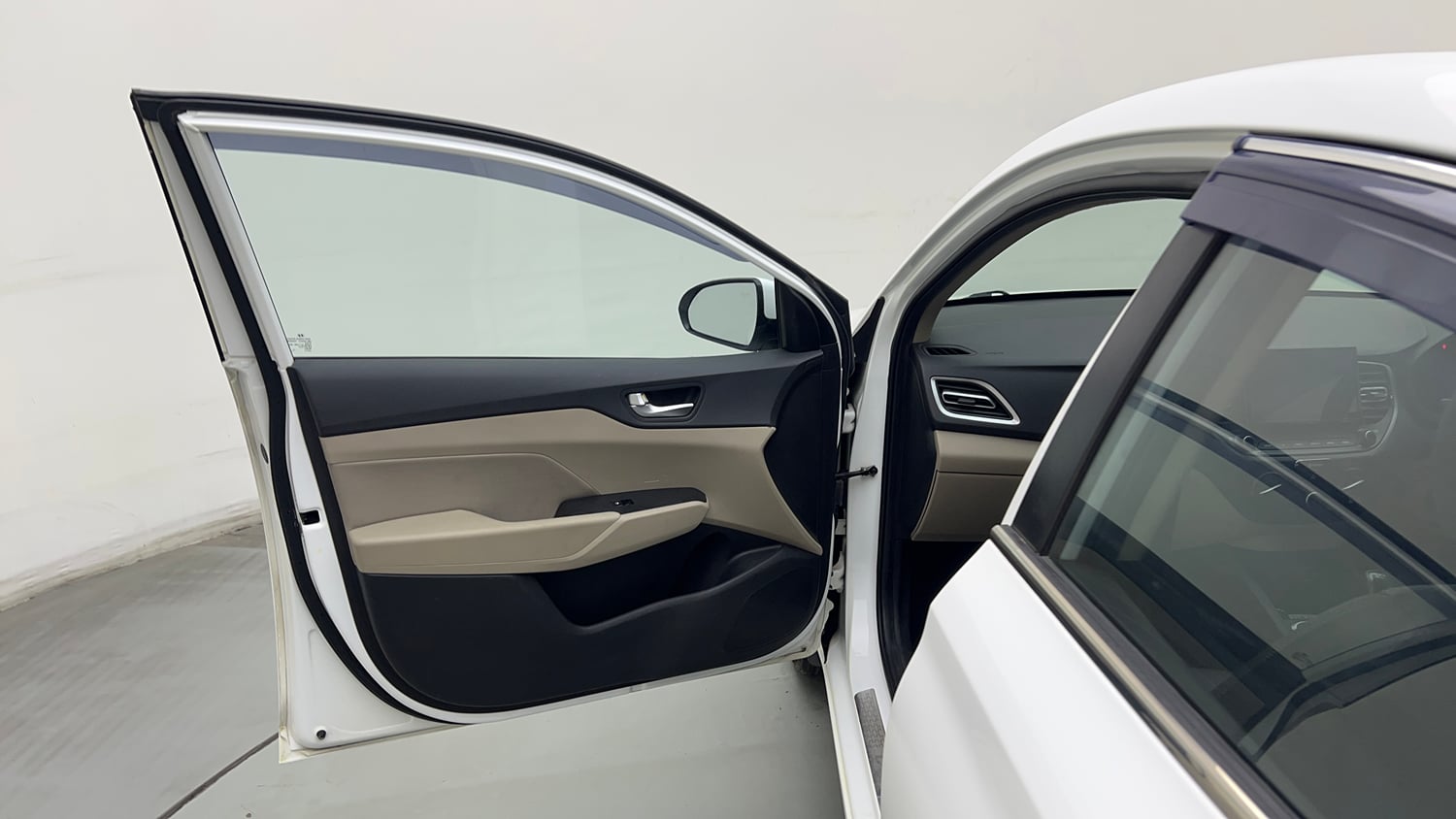 Used 2022 Hyundai Verna S Plus 1.5 VTVT Petrol Manual interior LEFT FRONT DOOR OPEN VIEW