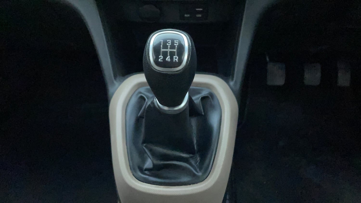 Used 2017 Hyundai Grand i10 Asta 1.2 Kappa VTVT Petrol Manual interior GEAR  KNOB VIEW