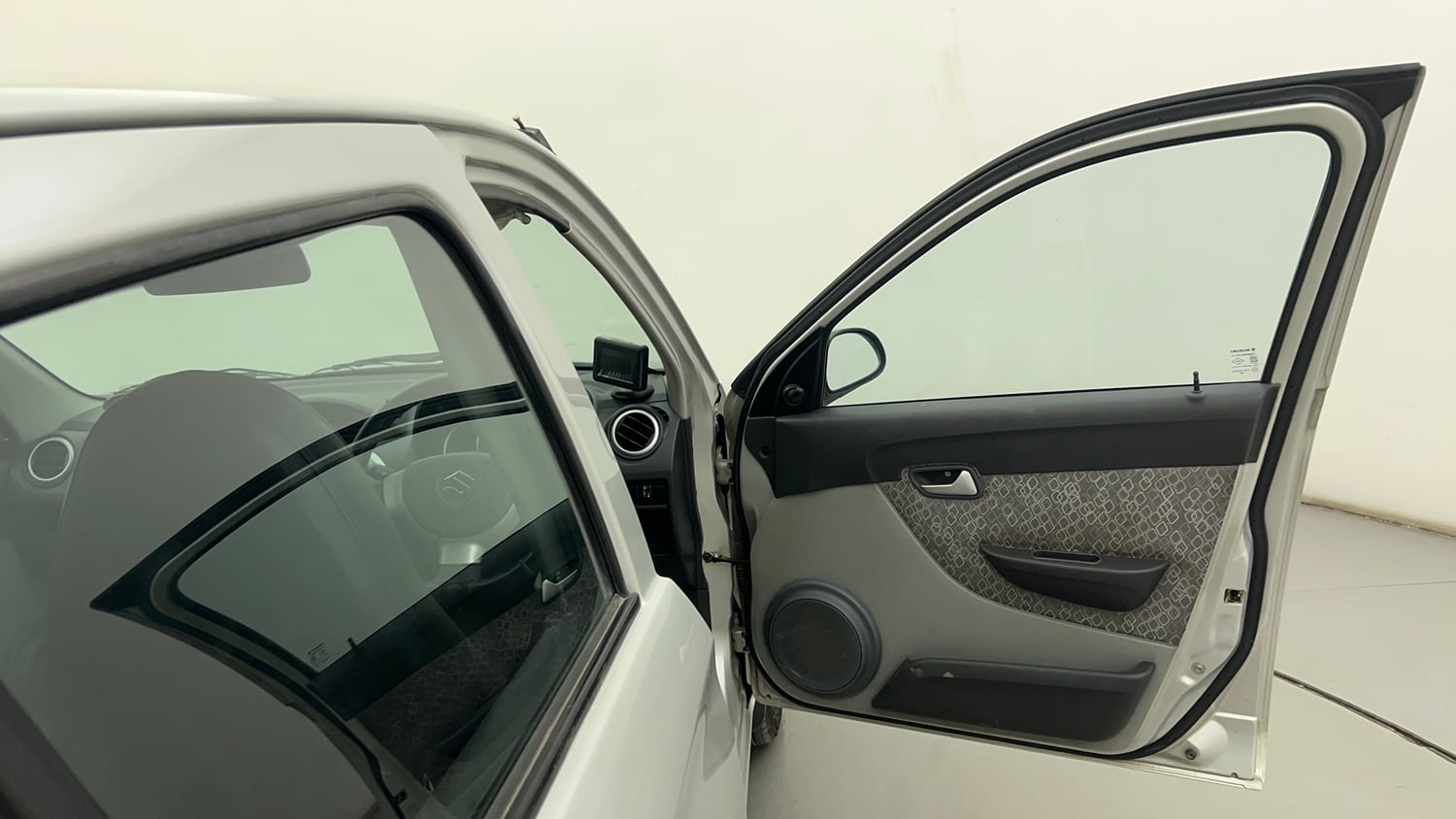 Used 2017 Maruti Suzuki Alto 800 LXi Petrol Manual interior RIGHT FRONT DOOR OPEN VIEW