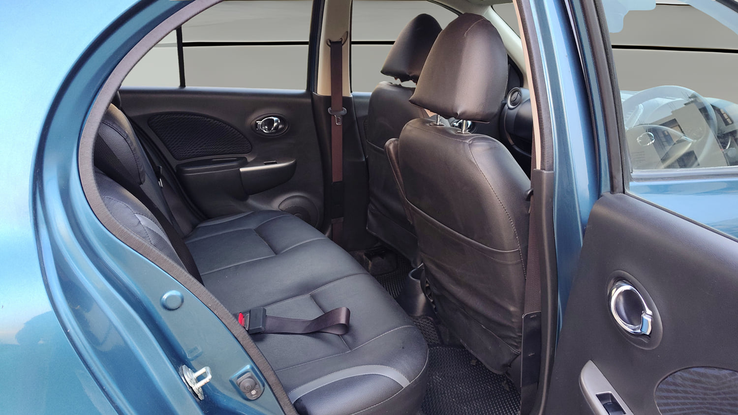 Used 2018 Nissan Micra XV CVT Petrol Automatic interior RIGHT SIDE REAR DOOR CABIN VIEW