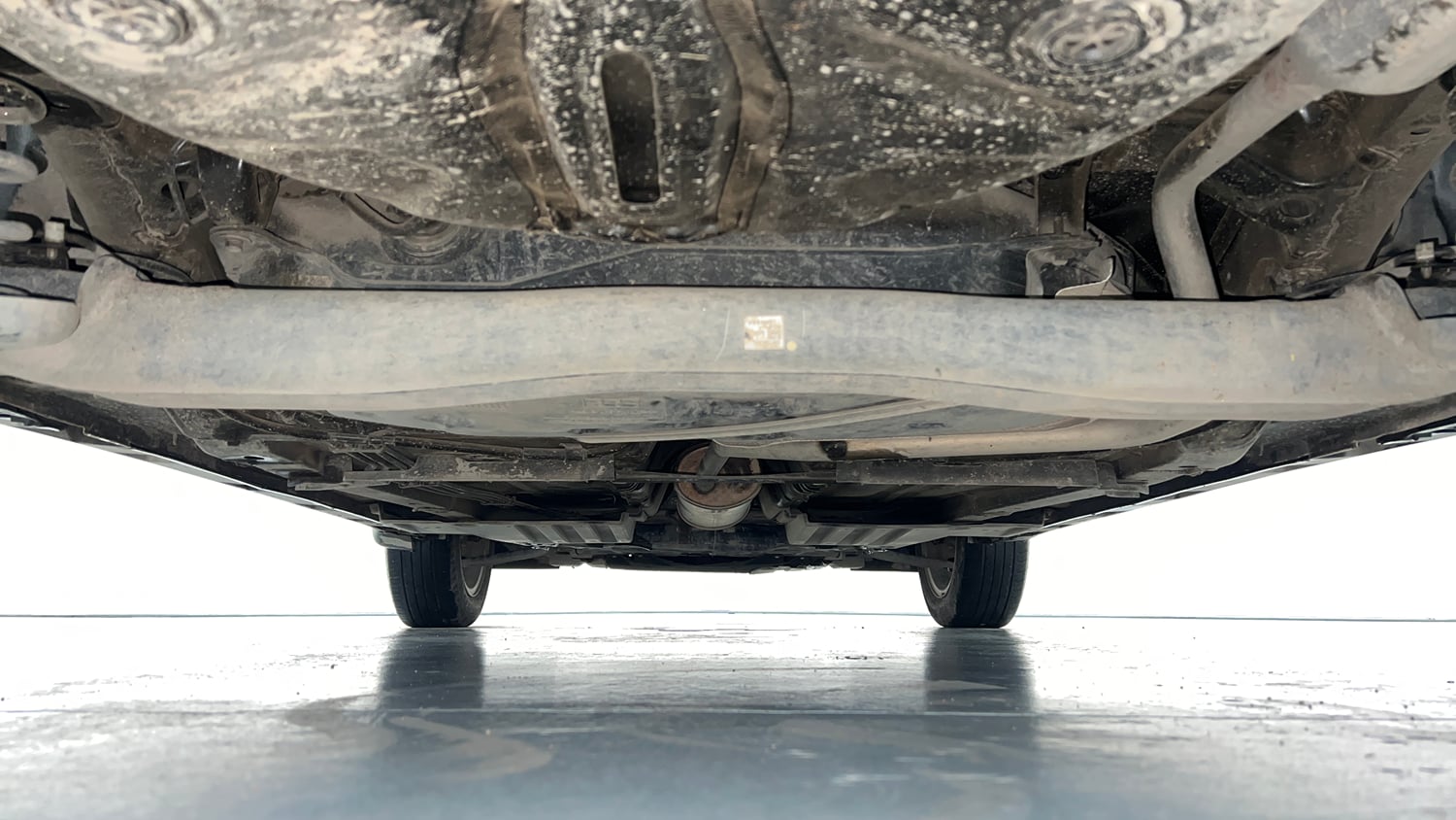 Used 2024 Maruti Suzuki Fronx Delta Plus 1.2L MT Petrol Manual extra REAR UNDERBODY VIEW (TAKEN FROM REAR)
