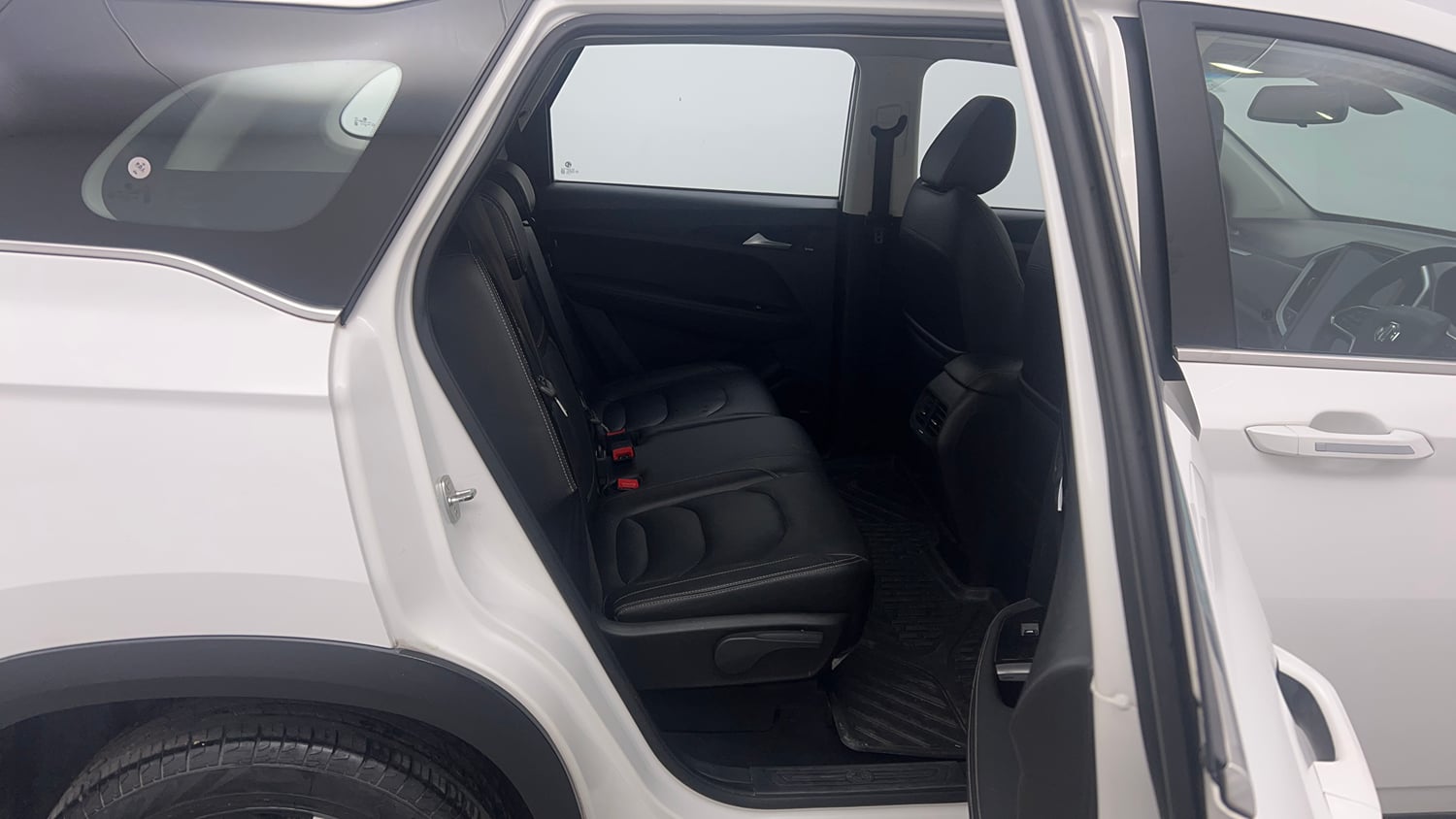 Used 2021 MG Motors Hector Sharp 2.0 Diesel Diesel Manual interior RIGHT SIDE REAR DOOR CABIN VIEW