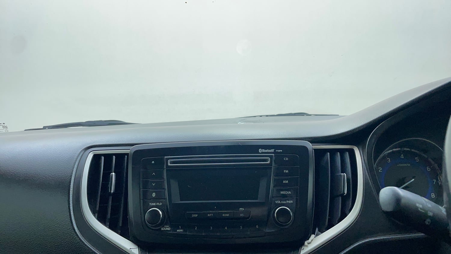 Used 2017 Maruti Suzuki Baleno Zeta 1.2 AT Petrol Automatic top_features Integrated (in-dash) music system