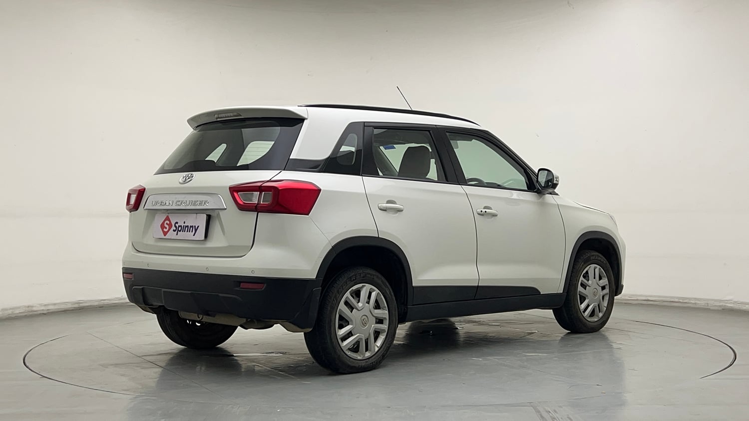 Used 2021 Toyota Urban Cruiser Mid Grade AT Petrol Automatic exterior RIGHT REAR CORNER VIEW