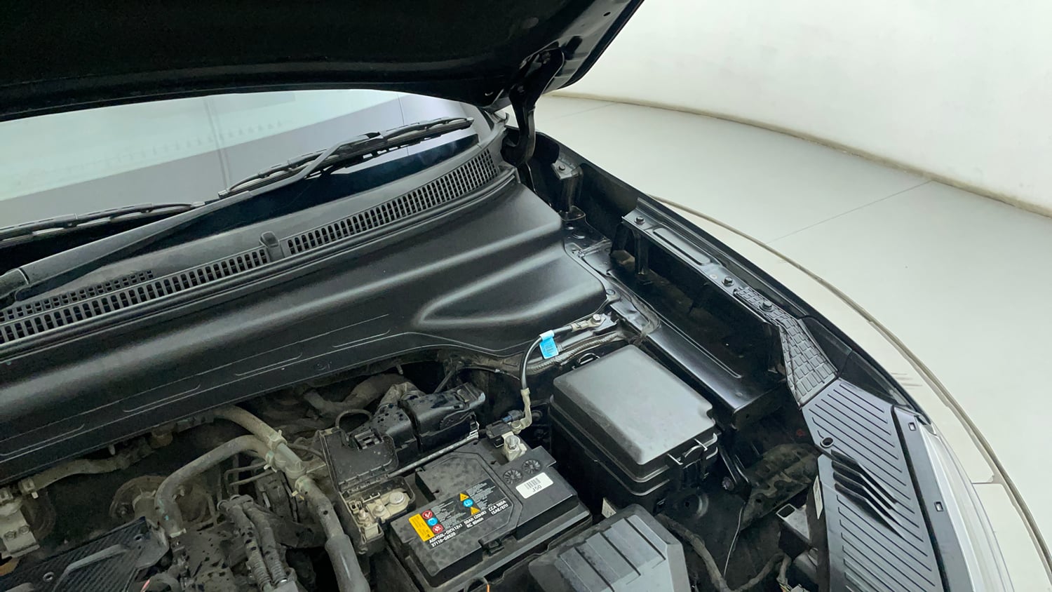Used 2024 Hyundai Creta SX 1.5 Petrol Petrol Manual engine ENGINE LEFT SIDE HINGE & APRON VIEW