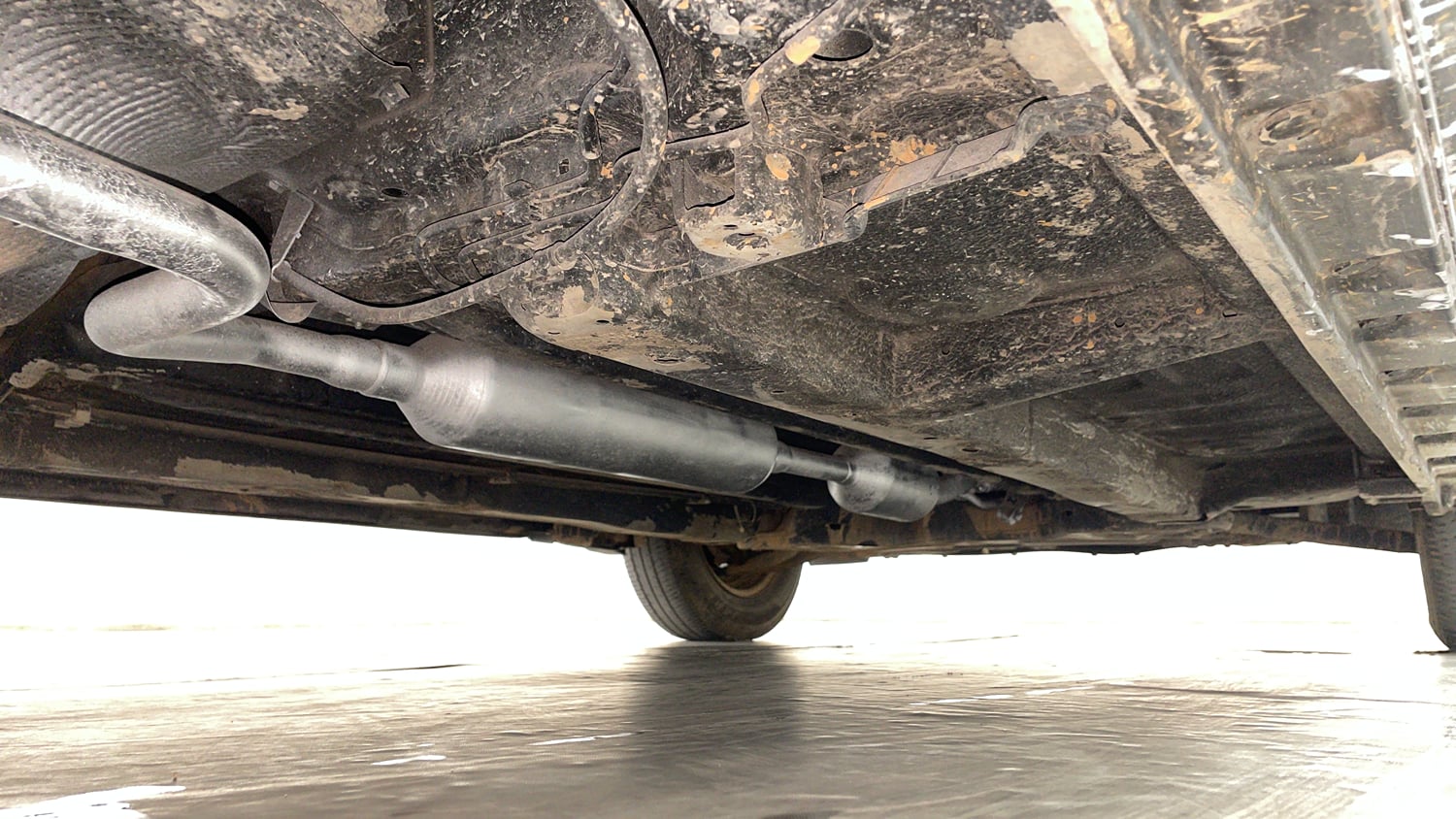Used 2016 Maruti Suzuki Swift Dzire VXI Petrol Manual extra REAR RIGHT UNDERBODY VIEW