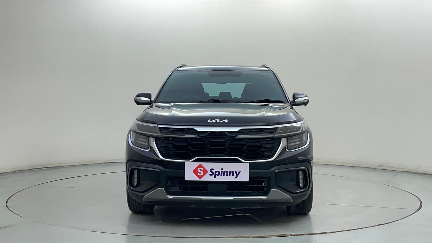 Used 2023 Kia Seltos GTX Plus 1.5 Turbo Petrol DCT Petrol Automatic exterior FRONT VIEW