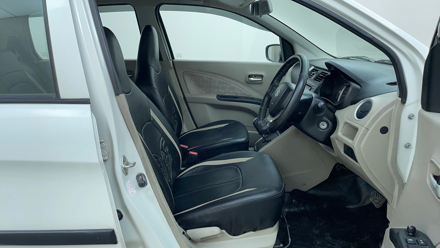 Used 2016 Maruti Suzuki Celerio ZXi AMT Petrol Automatic interior RIGHT SIDE FRONT DOOR CABIN VIEW