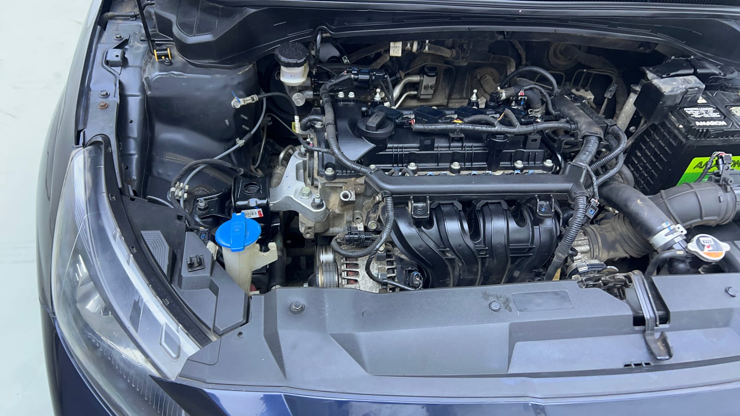 Used 2022 Hyundai i20 Sportz 1.2 MT Petrol Manual engine ENGINE RIGHT SIDE VIEW