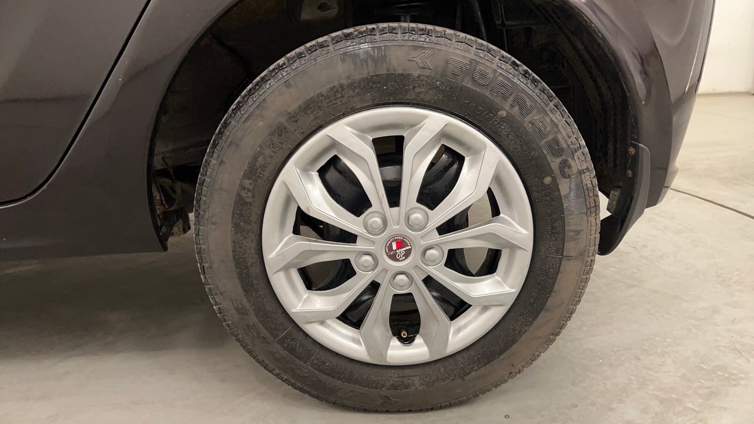 Used 2023 Tata Tiago XZ Plus CNG Cng Manual tyres LEFT REAR TYRE RIM VIEW