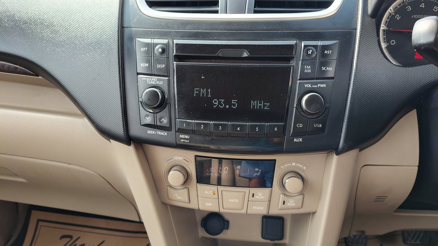 Used 2012 Maruti Suzuki Swift Dzire ZXI Petrol Manual interior MUSIC SYSTEM & AC CONTROL VIEW