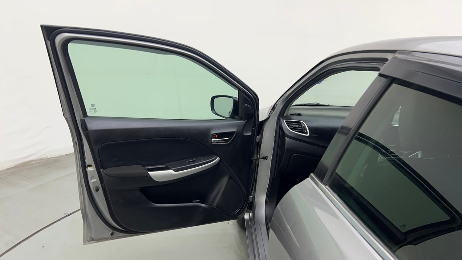 Used 2017 Maruti Suzuki Baleno Alpha 1.2 Petrol Manual interior LEFT FRONT DOOR OPEN VIEW