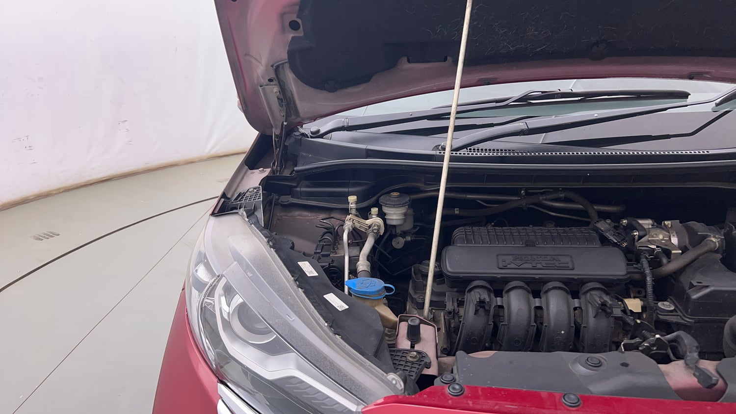 Used 2020 Honda WR-V VX MT Petrol Petrol Manual engine ENGINE RIGHT SIDE HINGE & APRON VIEW