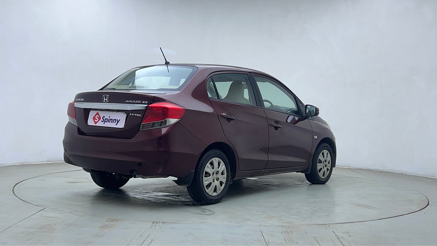 Used 2015 Honda Amaze 1.2 S i-VTEC Petrol Manual exterior RIGHT REAR CORNER VIEW