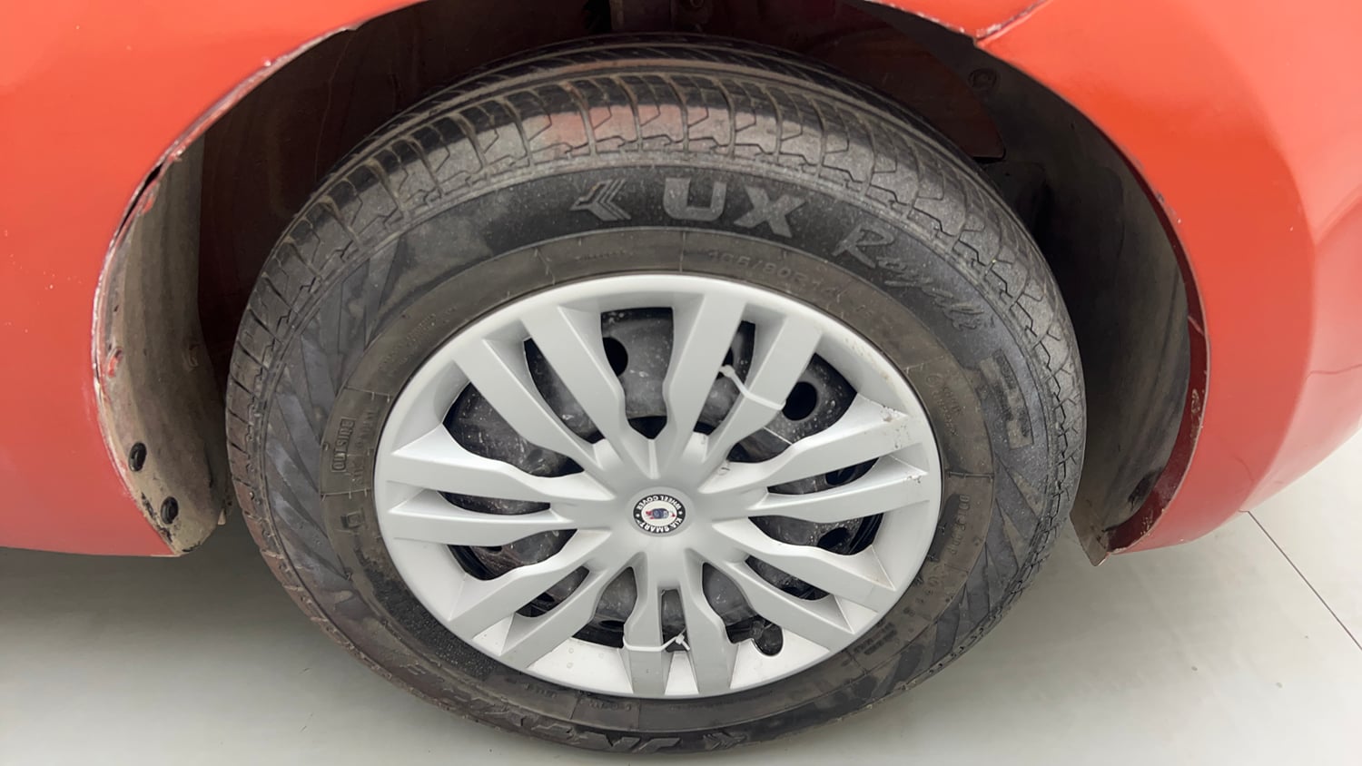 Used 2018 Maruti Suzuki Swift VXi Petrol Manual tyres RIGHT FRONT TYRE RIM VIEW