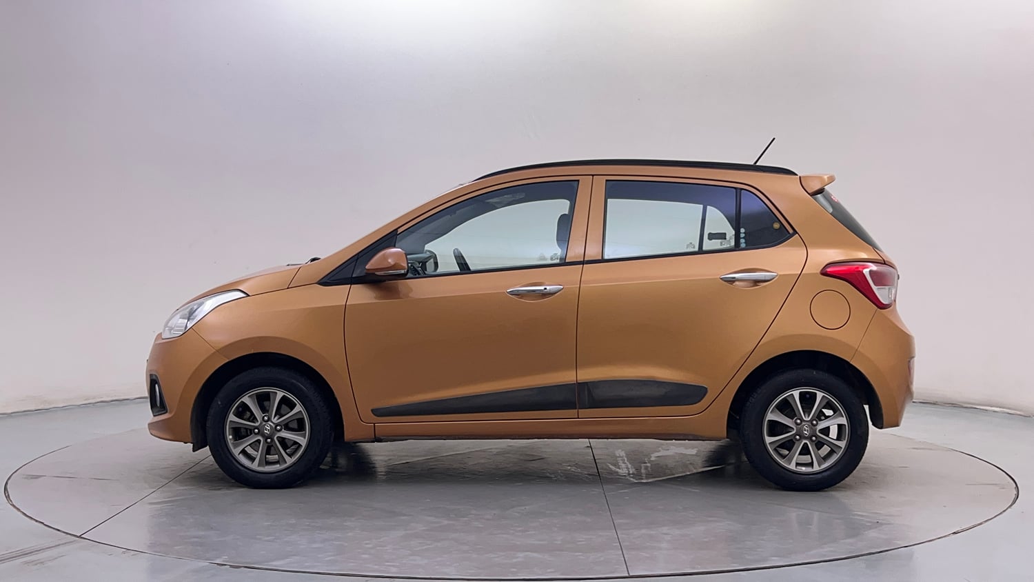 Used 2013 Hyundai Grand i10 Asta 1.2 Kappa VTVT Petrol Manual exterior LEFT SIDE VIEW