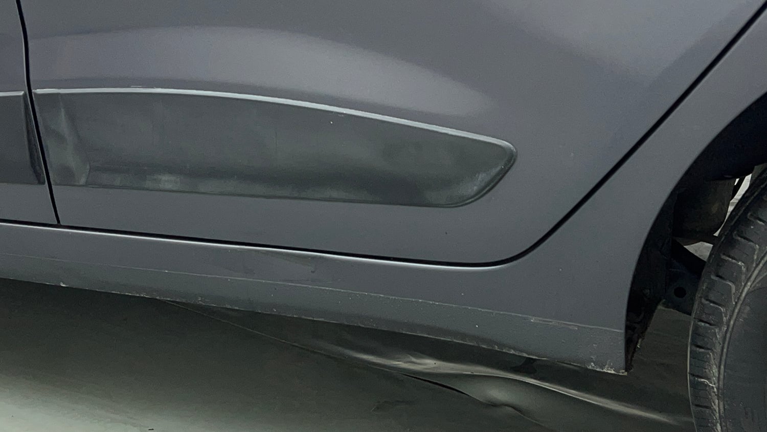 Used 2017 Hyundai Grand i10 Sportz (O) AT 1.2 Kappa VTVT Petrol Automatic dents MINOR SCRATCH