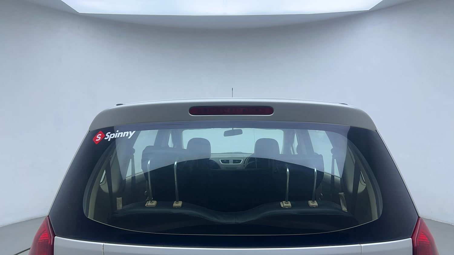Used 2013 Maruti Suzuki Ertiga Vxi Petrol Manual exterior BACK WINDSHIELD VIEW
