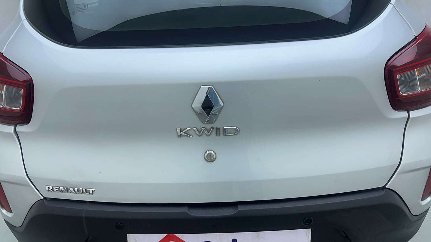 Used 2024 Renault Kwid CLIMBER AMT Petrol Automatic dents MINOR DENT