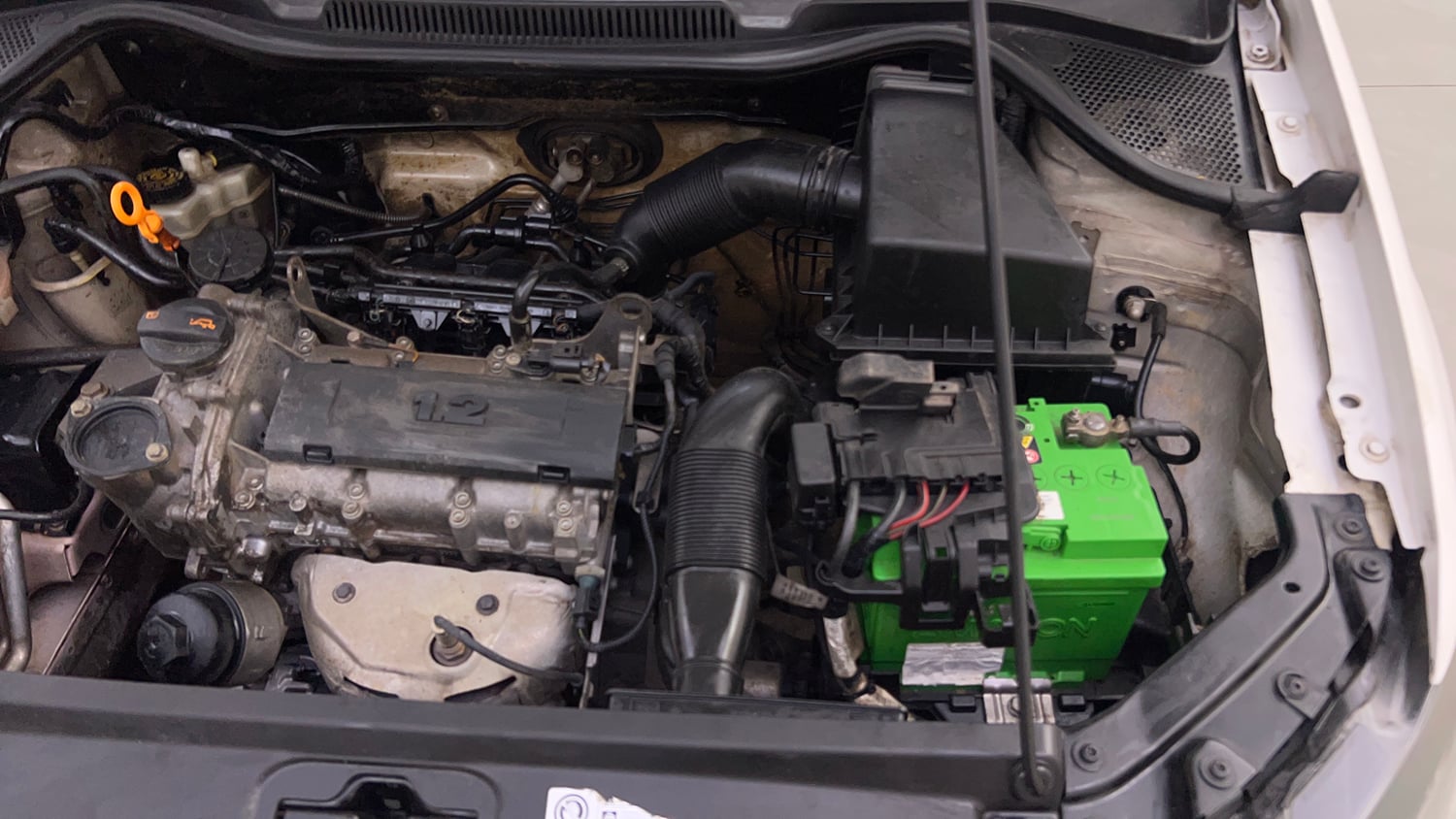 Used 2013 Volkswagen Polo Highline1.2L (P) Petrol Manual engine ENGINE LEFT SIDE VIEW