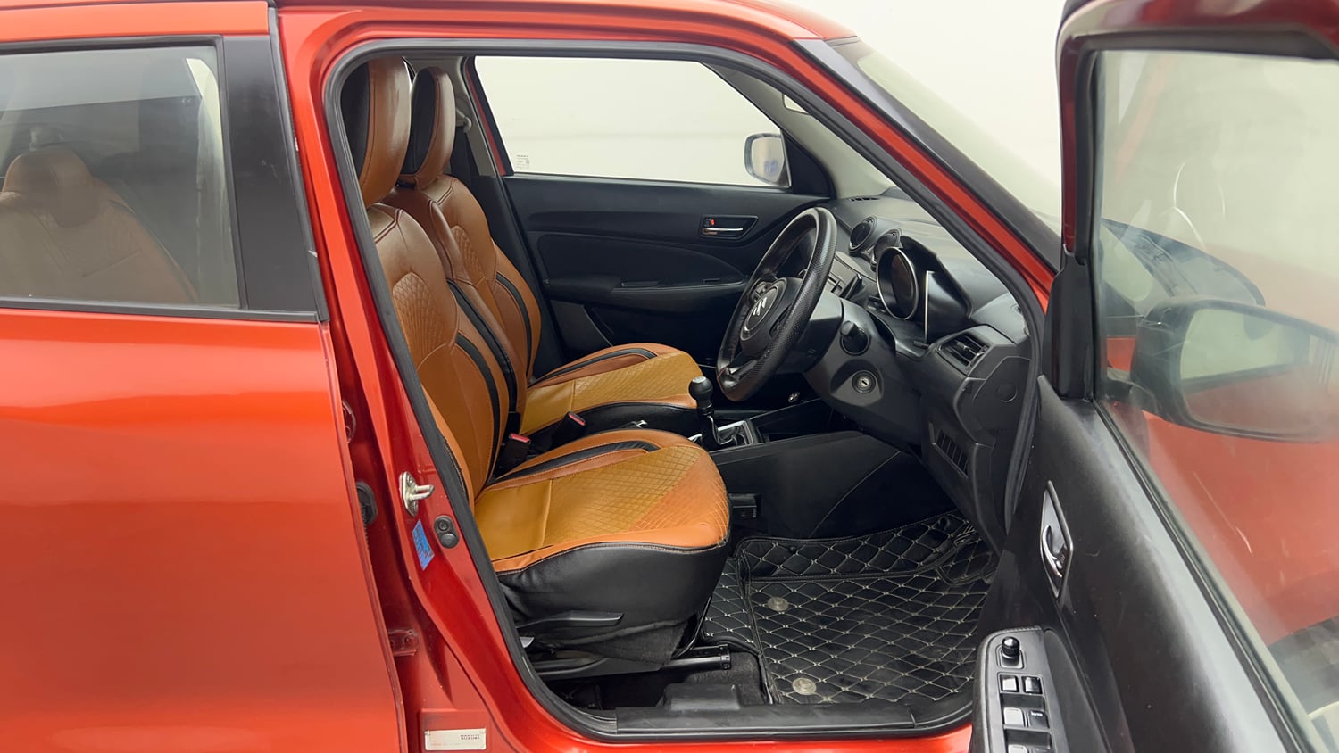 Used 2018 Maruti Suzuki Swift VXi Petrol Manual interior RIGHT SIDE FRONT DOOR CABIN VIEW