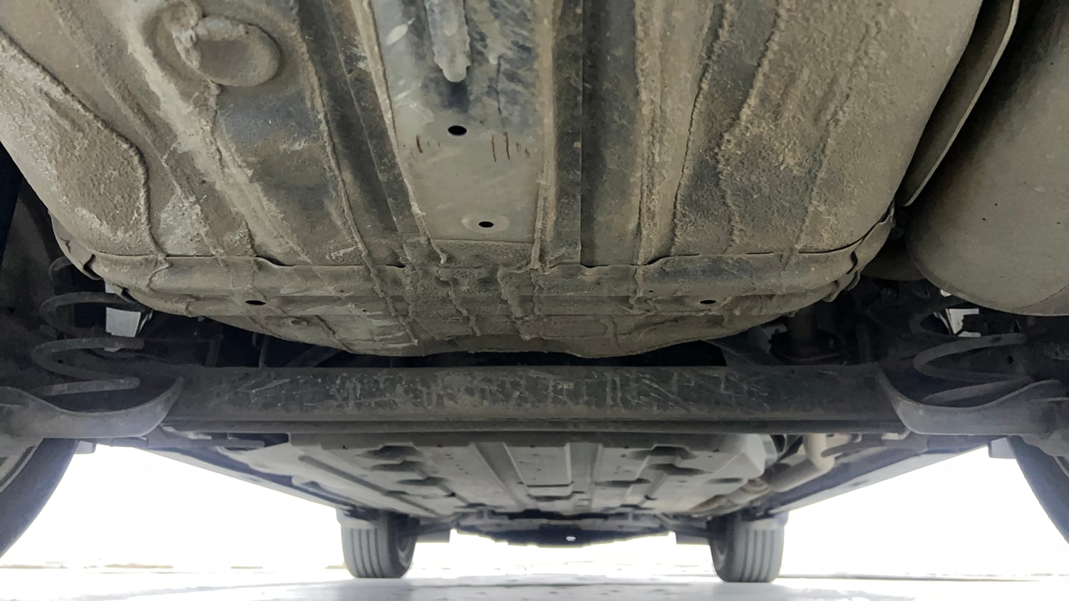 Used 2023 Honda Elevate VX MT Petrol Manual extra REAR UNDERBODY VIEW (TAKEN FROM REAR)