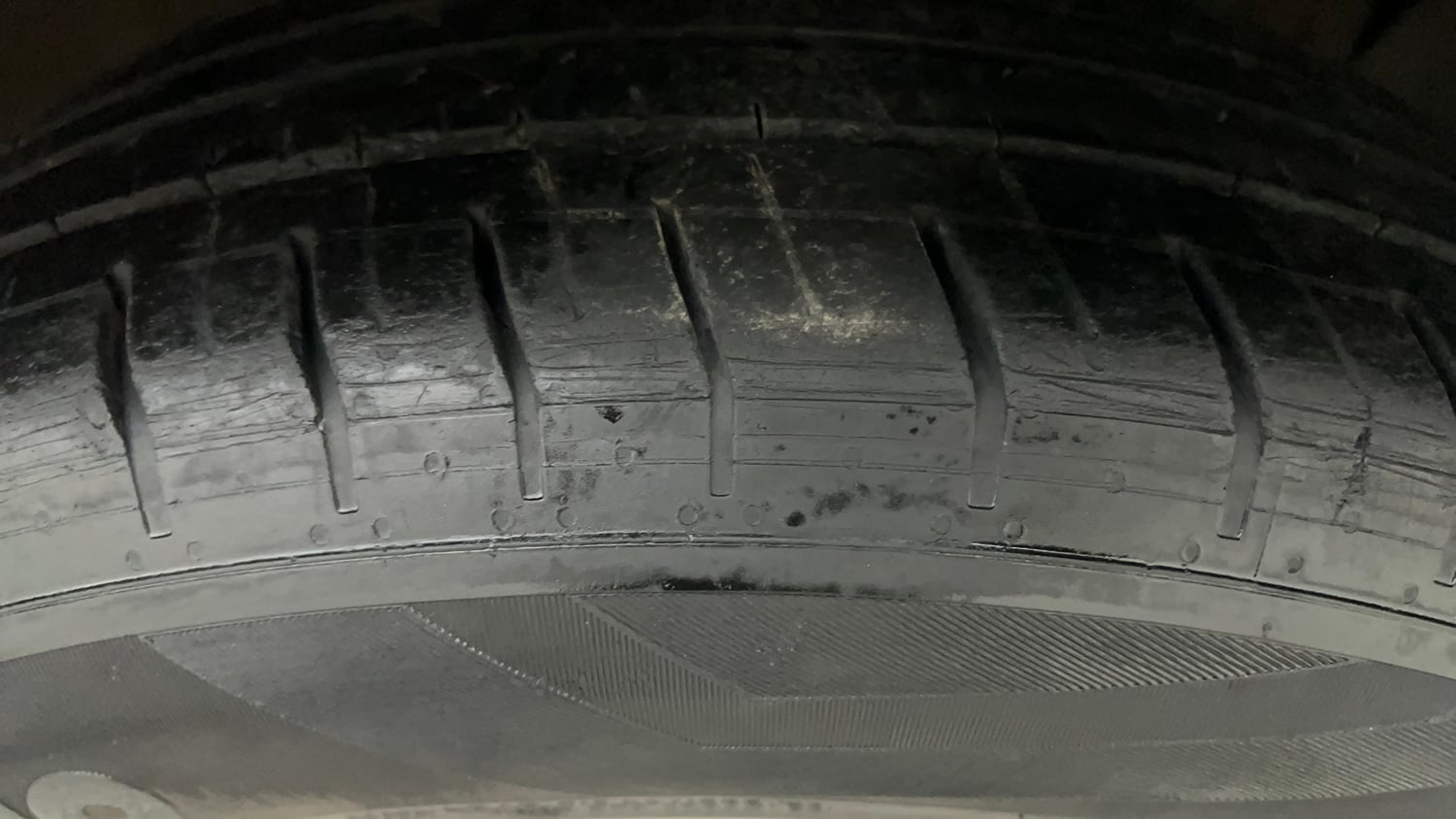 Used 2023 Hyundai Creta SX 1.5 Petrol Petrol Manual tyres RIGHT FRONT TYRE TREAD VIEW