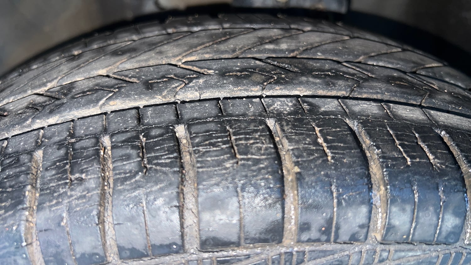 Used 2019 Maruti Suzuki Celerio ZXi Petrol Manual tyres LEFT FRONT TYRE TREAD VIEW