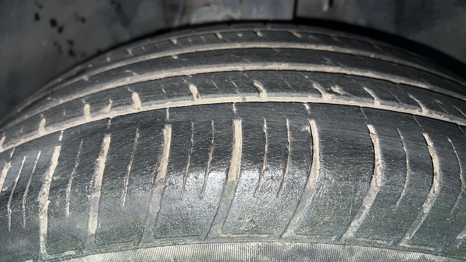 Used 2021 Tata Harrier XT Plus Dark Edition Diesel Manual tyres RIGHT FRONT TYRE TREAD VIEW