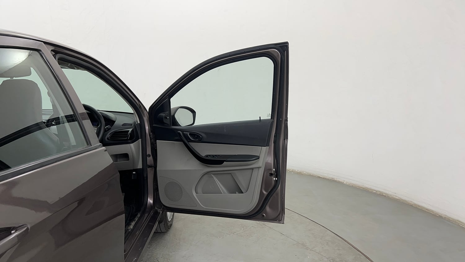 Used 2017 Tata Tiago Revotron XT Petrol Manual interior RIGHT FRONT DOOR OPEN VIEW