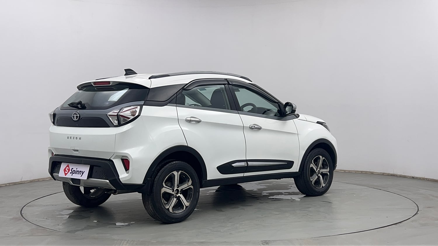 Used 2022 Tata Nexon XZ Plus (O) Petrol Manual exterior RIGHT REAR CORNER VIEW