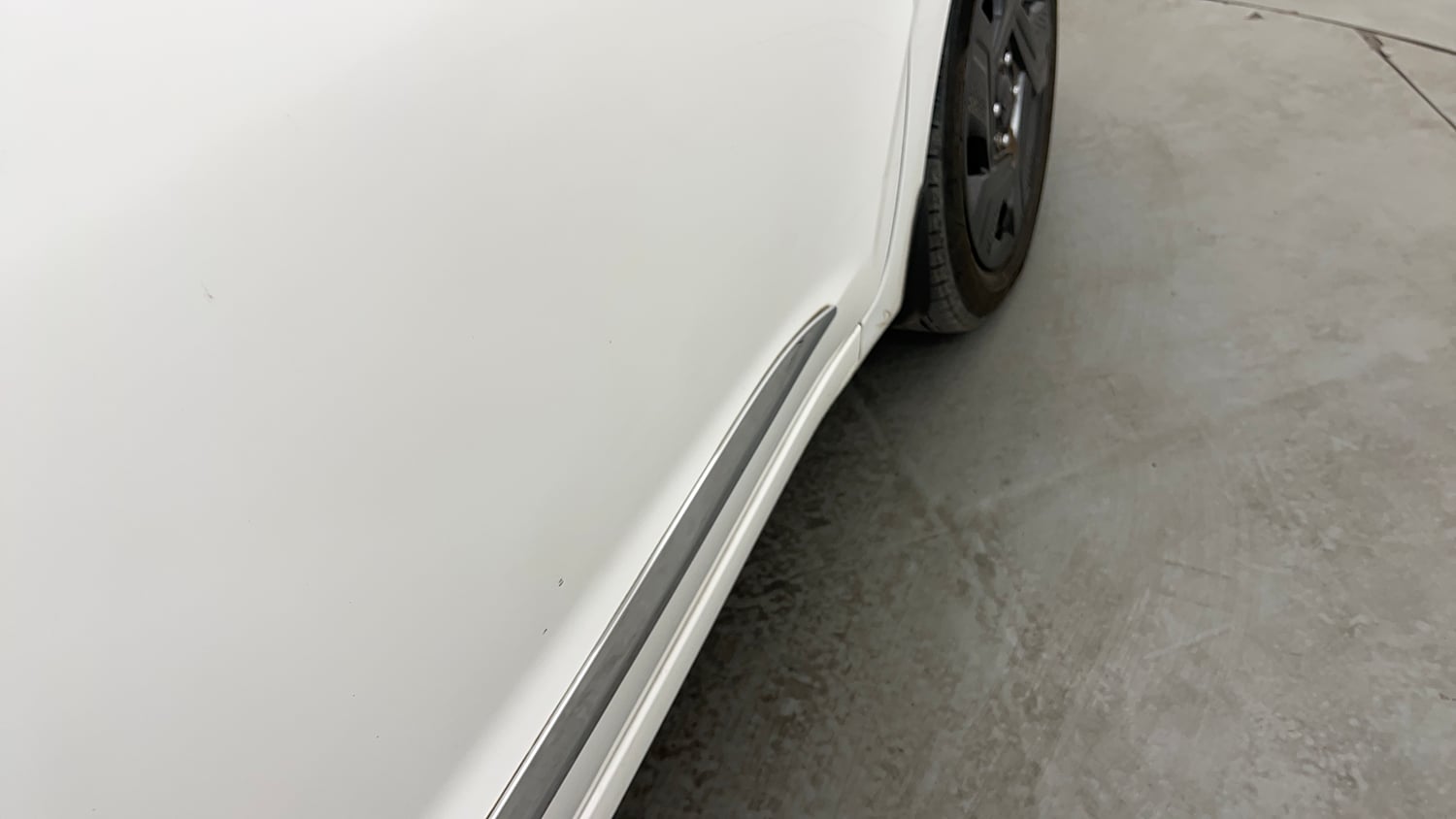Used 2022 Hyundai Aura S 1.2 AMT Petrol Petrol Automatic dents MINOR DENT