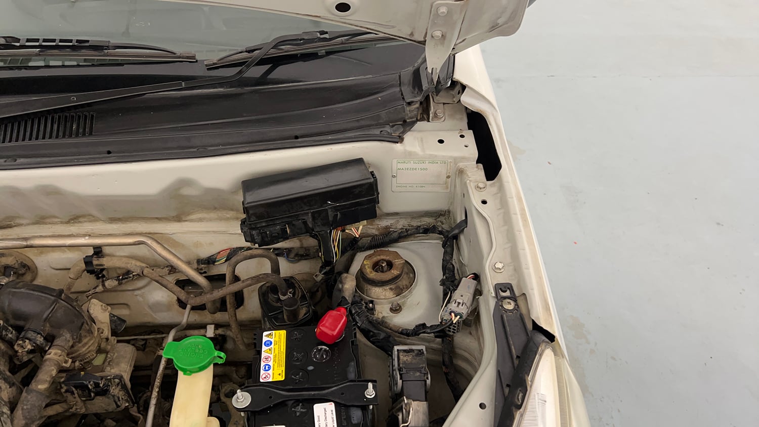 Used 2019 Maruti Suzuki Alto K10 VXi Petrol Manual engine ENGINE LEFT SIDE HINGE & APRON VIEW