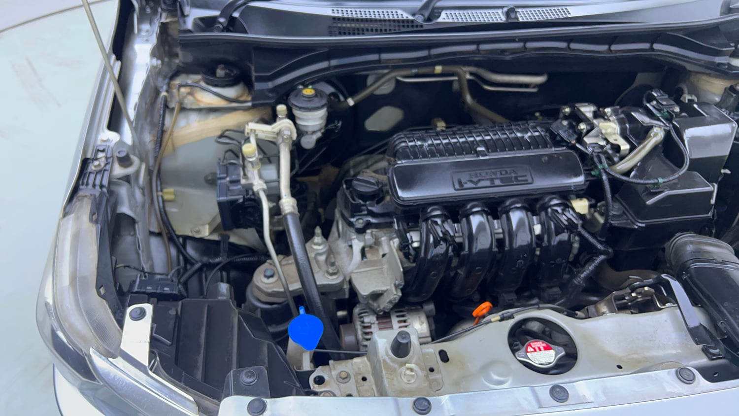 Used 2022 Honda Amaze VX CVT 1.2 Petrol Petrol Automatic engine ENGINE RIGHT SIDE VIEW