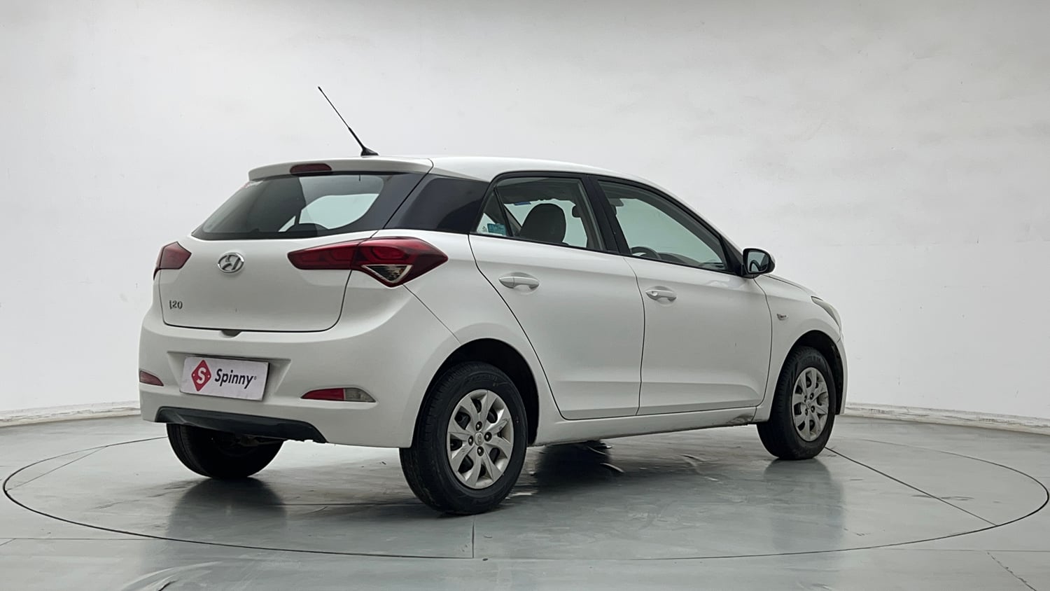 Used 2016 Hyundai Elite i20 Magna 1.2 Petrol Manual exterior RIGHT REAR CORNER VIEW