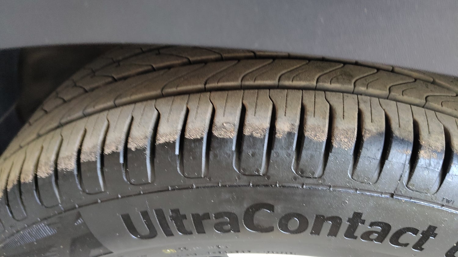 Used 2021 Kia Sonet GTX Plus 1.5 AT Diesel Automatic tyres RIGHT FRONT TYRE TREAD VIEW