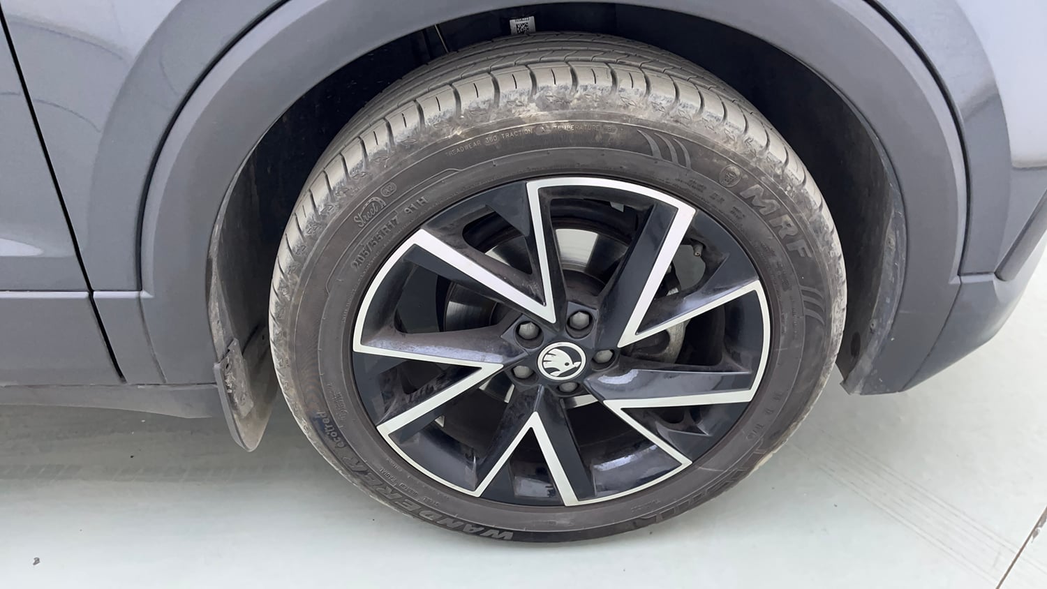 Used 2025 Skoda Kushaq Monte Carlo 1.0L TSI AT Petrol Automatic tyres RIGHT FRONT TYRE RIM VIEW