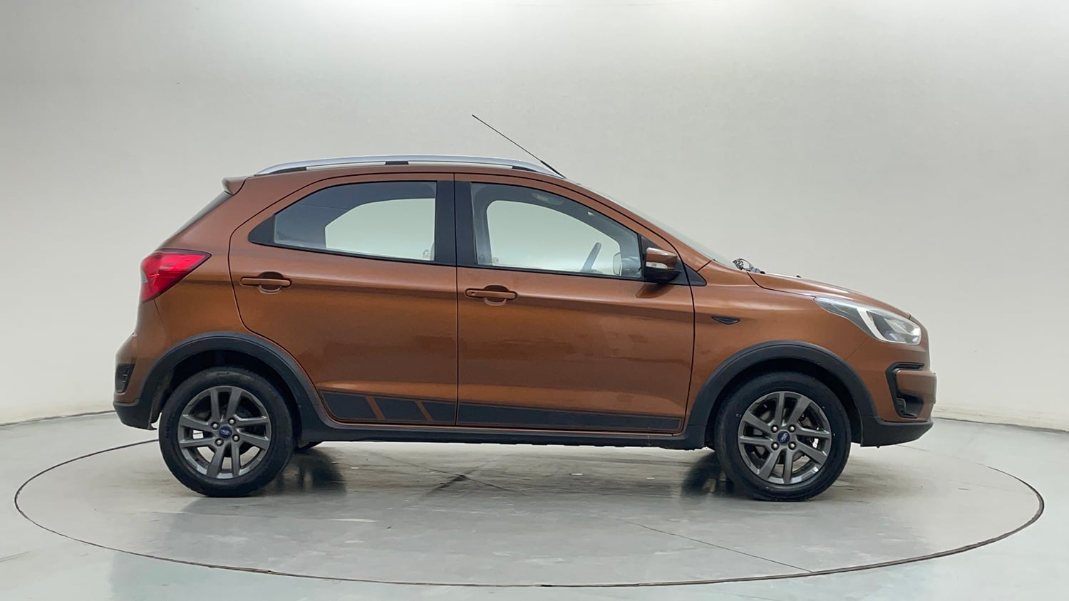 Used 2021 Ford Freestyle Titanium 1.2 Ti-VCT Petrol Manual exterior RIGHT SIDE VIEW