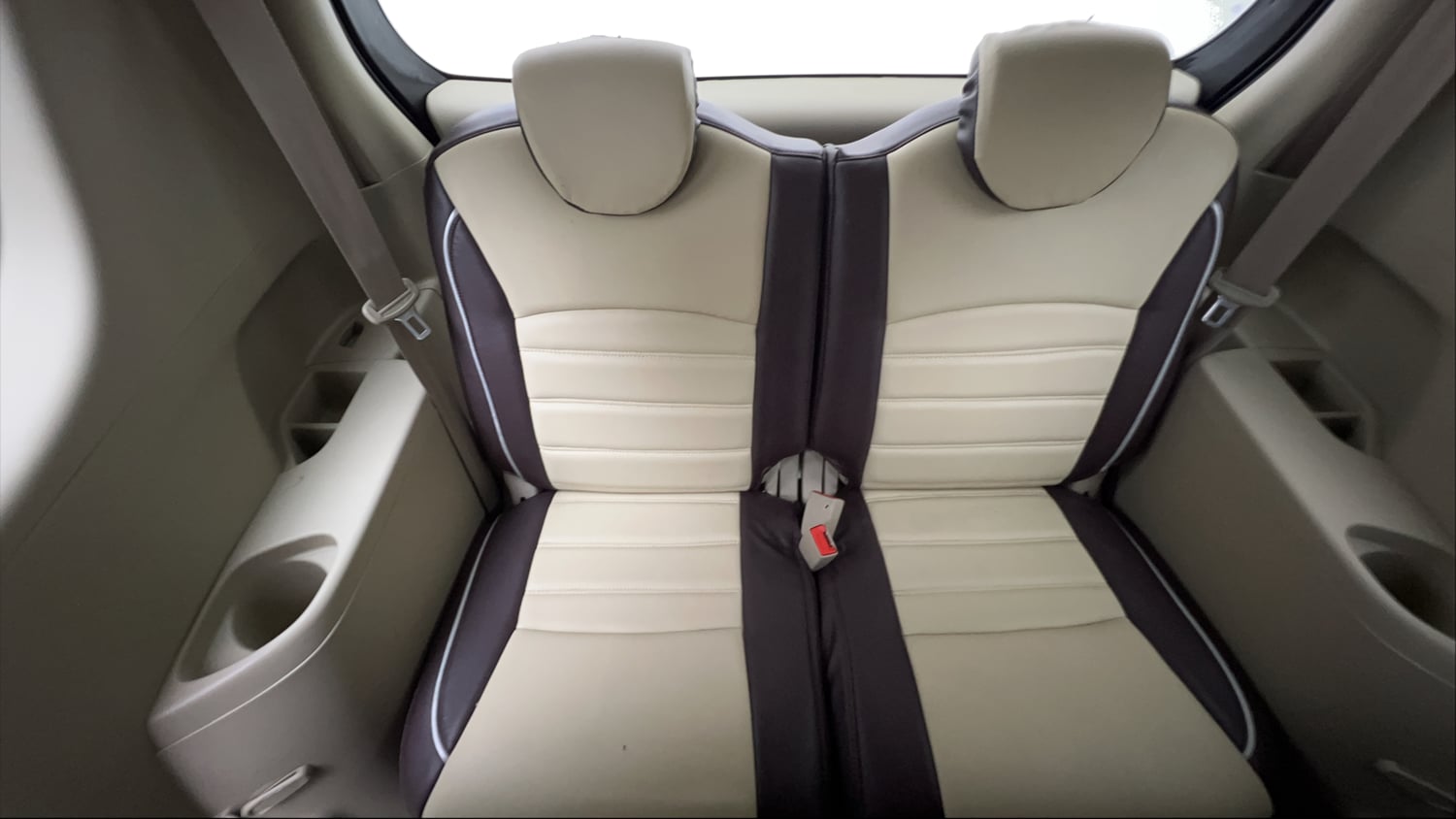 Used 2018 Maruti Suzuki Ertiga VXI Petrol Manual interior THIRD ROW SEAT