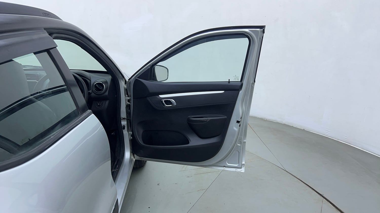 Used 2024 Renault Kwid CLIMBER AMT Petrol Automatic interior RIGHT FRONT DOOR OPEN VIEW