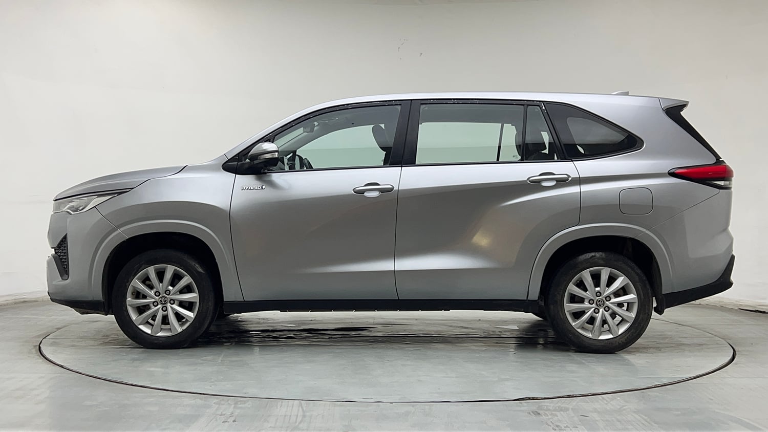 Used 2023 Toyota Innova Hycross VX Hybrid 7 STR Hybrid Automatic exterior LEFT SIDE VIEW