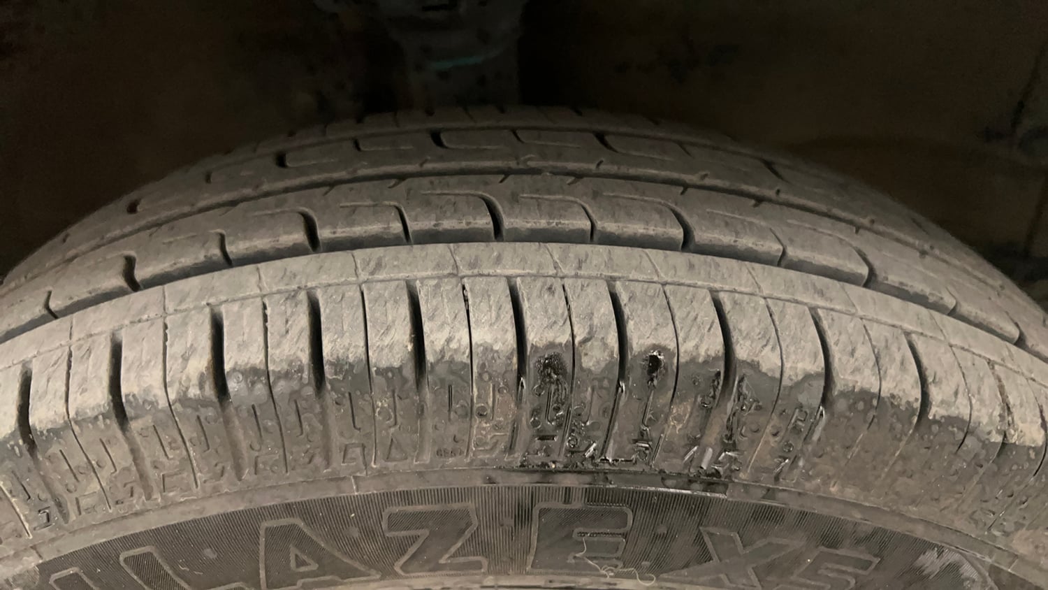 Used 2018 Maruti Suzuki Wagon R LXI CNG (O) Cng Manual tyres RIGHT FRONT TYRE TREAD VIEW