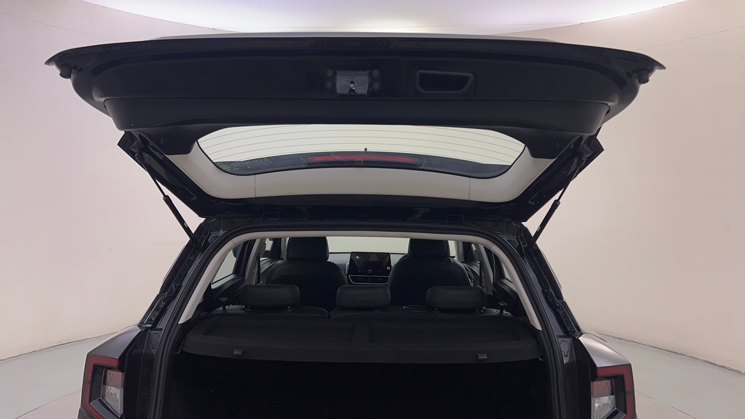 Used 2025 Mahindra XUV 3XO AX5 1.5 Diesel Autoshift Plus Diesel Automatic interior DICKY DOOR OPEN VIEW