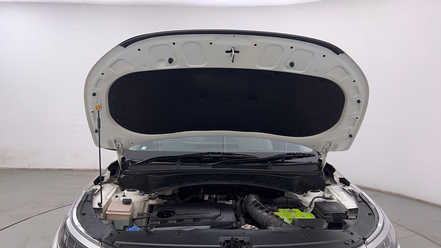 Used 2020 Kia Seltos HTX Plus 1.5 Diesel Diesel Manual engine ENGINE & BONNET OPEN FRONT VIEW