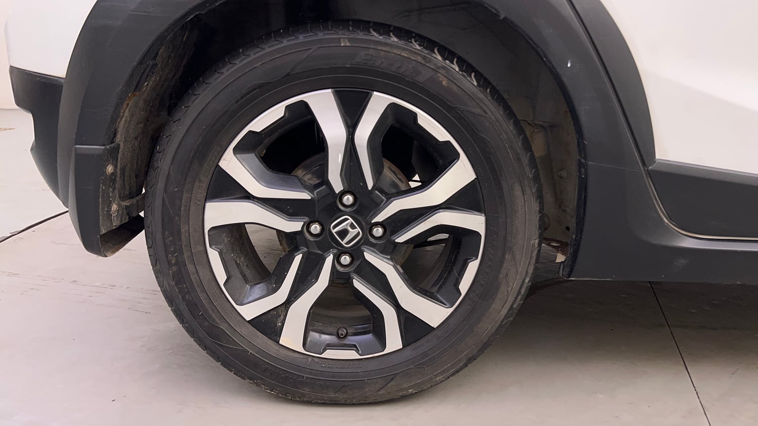 Used 2021 Honda WR-V VX MT Petrol Petrol Manual tyres RIGHT REAR TYRE RIM VIEW