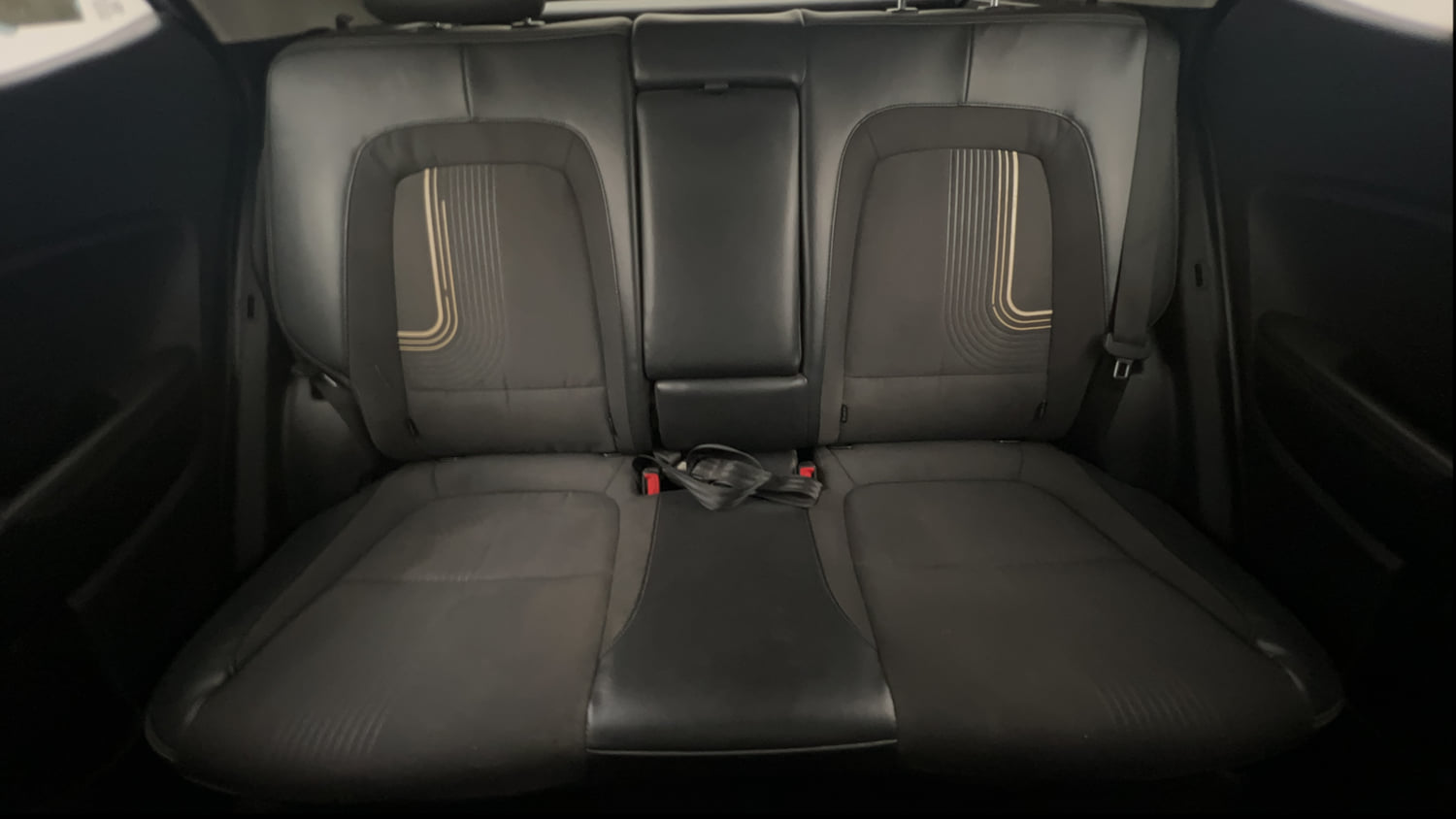Used 2019 Hyundai Venue SX 1.4 (O) CRDi Diesel Manual interior REAR SEAT CONDITION VIEW